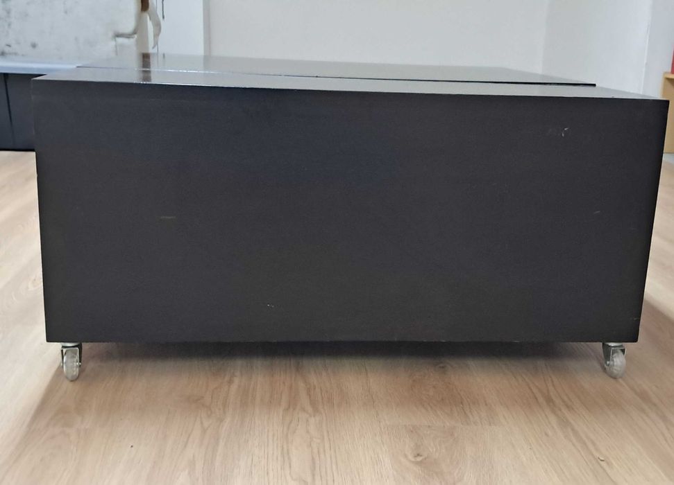 Mesa de centro / Baú em madeira wengué