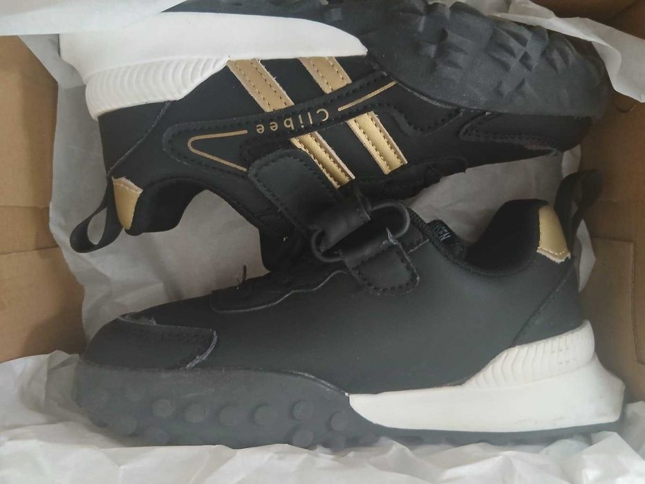 2 pary adidasów dziewczęcych Clibee