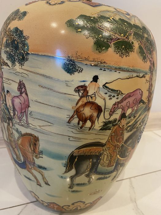 Porcelanowy wazon , waza chińska z pokrywką - duża !