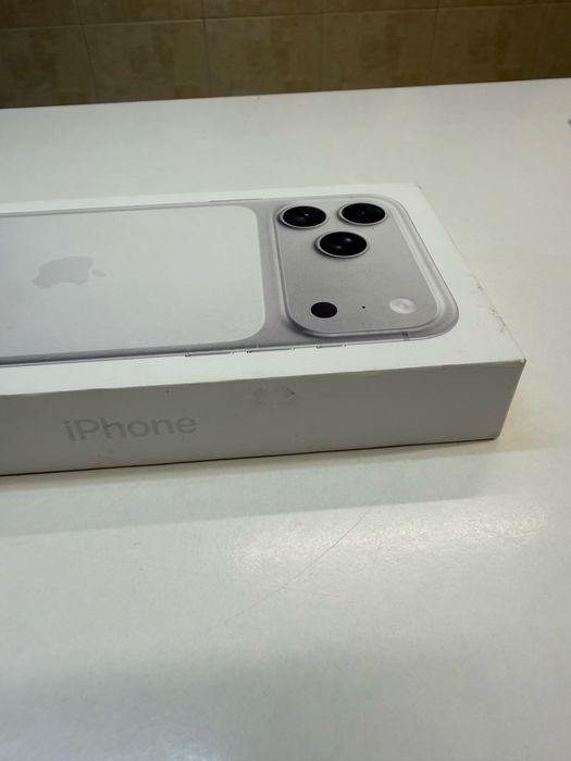 17 pro max 256gb Novo!