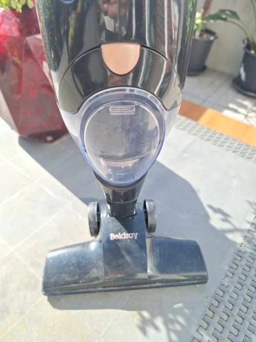 Vendo aspirador com água