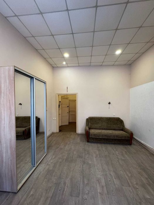 Продам 1 к. квартиру на Володимира Антоновича, буд. 49