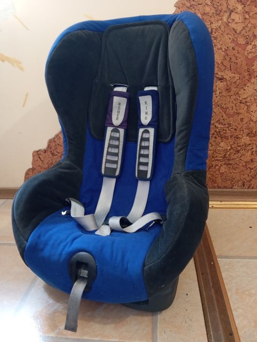 Автокрісло  продам