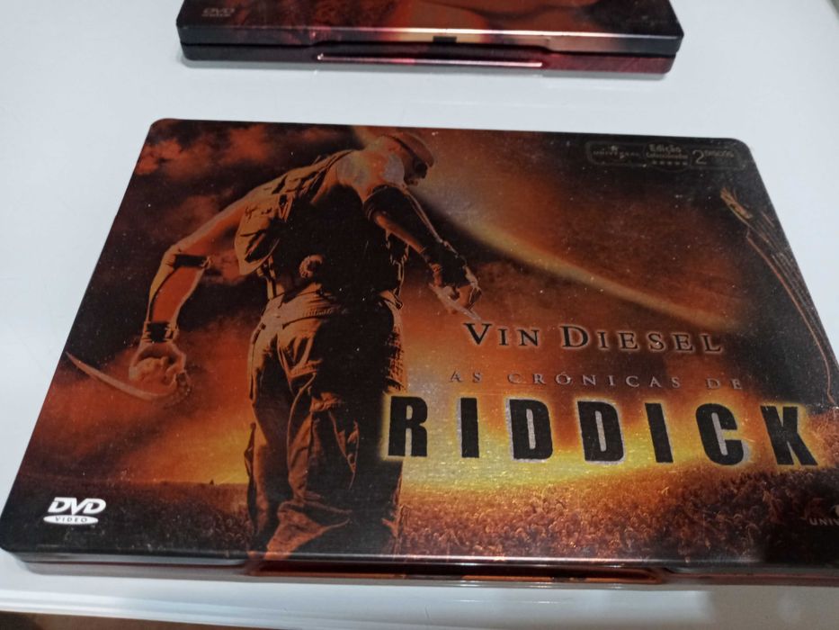 8 dvds caixa de lata