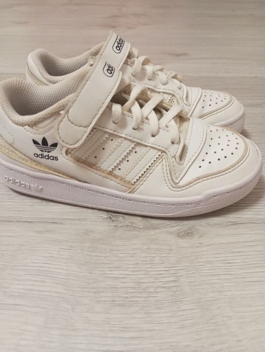 Дитячі кросівки adidas