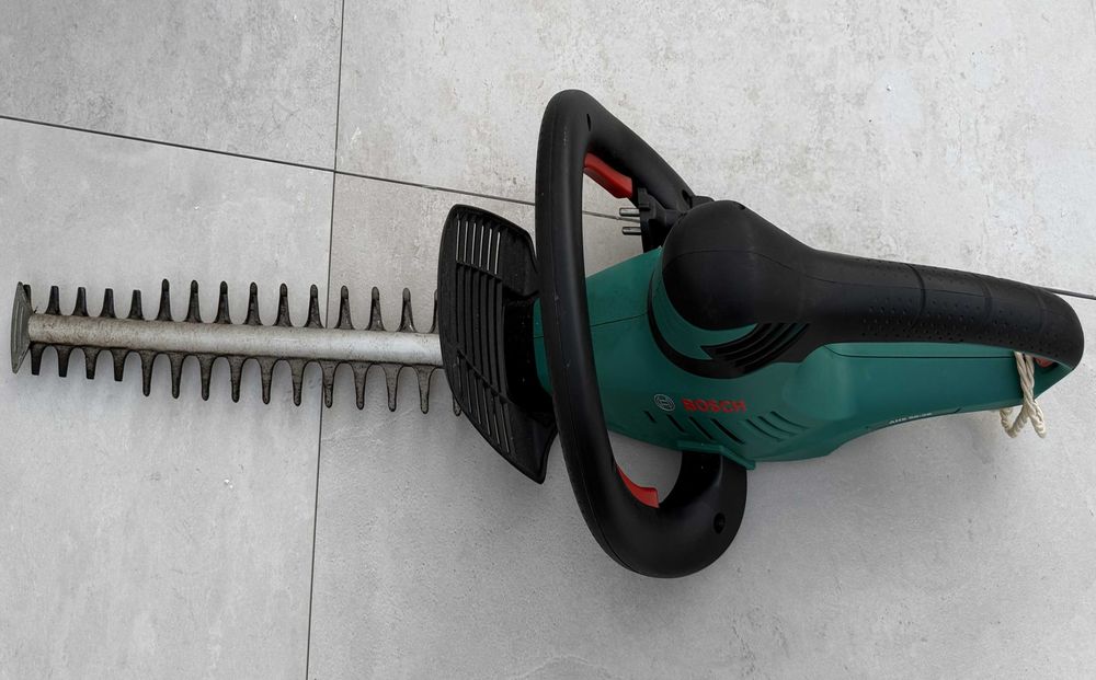 Corta-Sebes Eletrico Bosch AHS 50-26 - Excelente Estado
