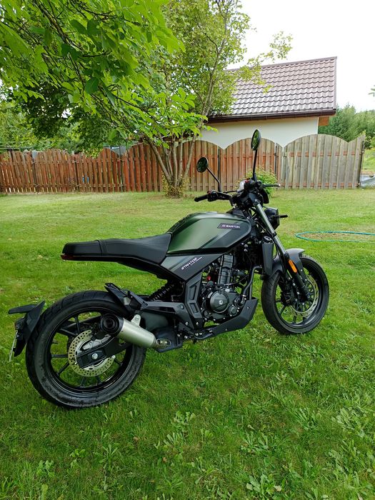Barton Stratos 125