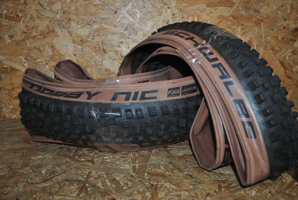 Zestaw Opon SCHWALBE Nobby Nic HS602 29x2.40 bronze zwijane