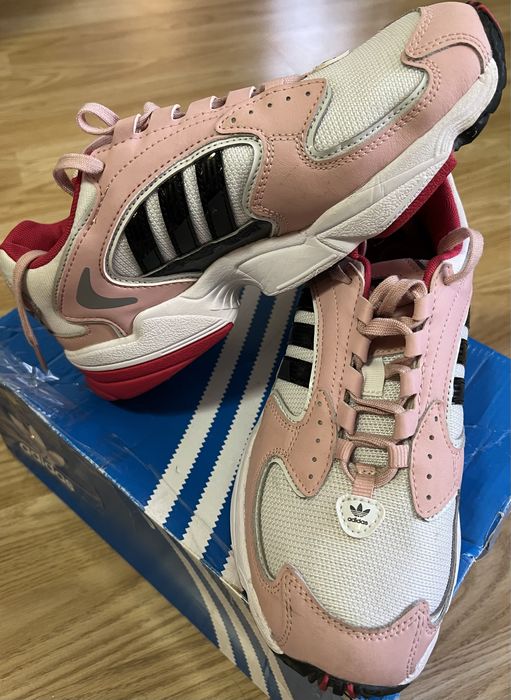 Adidas falcon 2000 2025