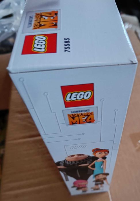 LEGO 75583 - Minions and Gru's Family Mansion