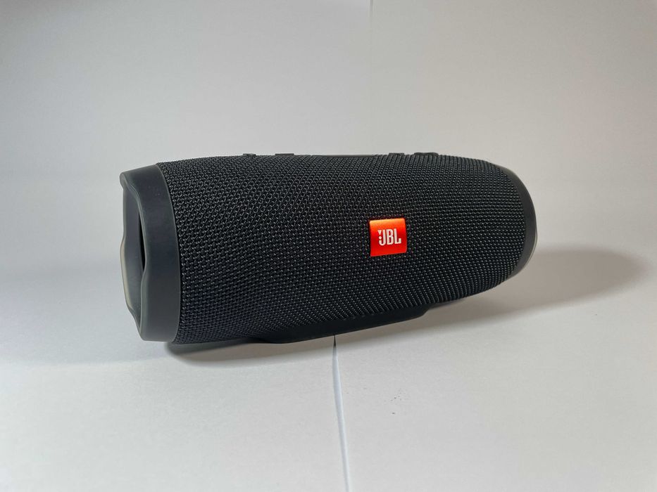Coluna Bluetooth JBL Charge 3 (Preto)