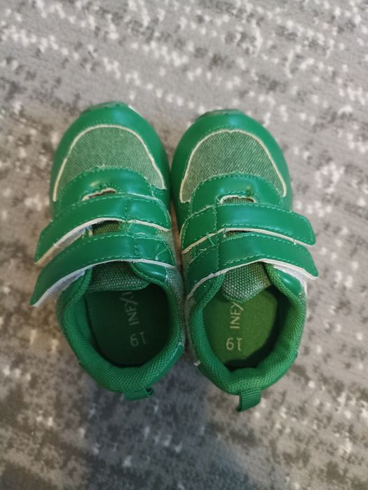 Adidasy chłopięce rozmiar 19