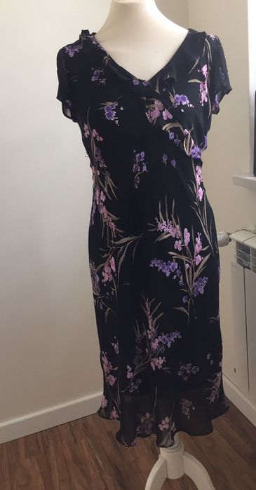 Sukienka rozm 40 Wallis