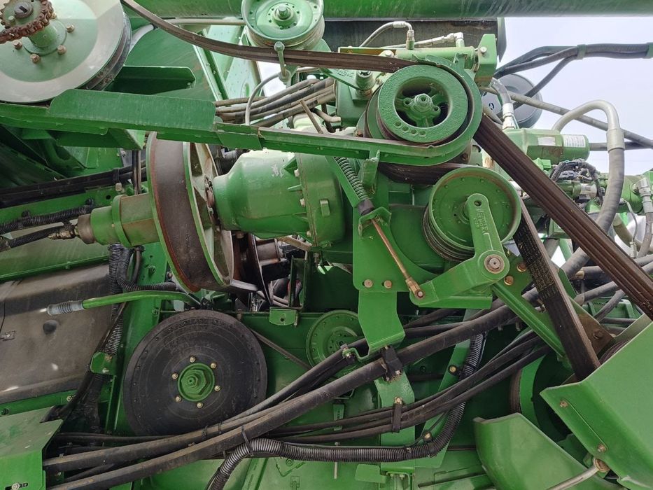 Комбайн John Deere S690i 2011 Продаж