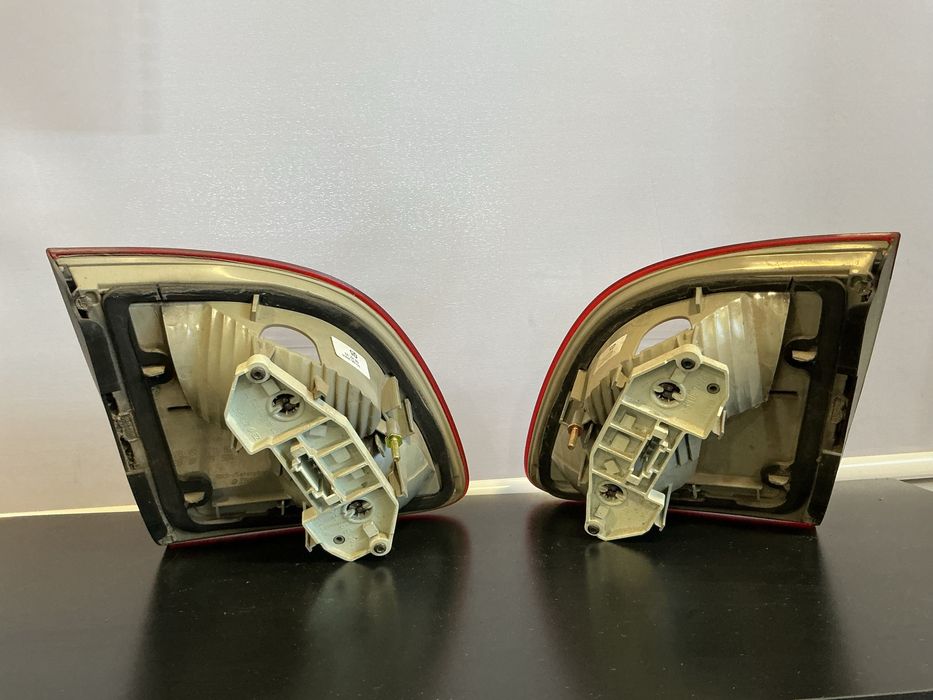 farolins traseiros mala  mercedes w211 e270 carrinha