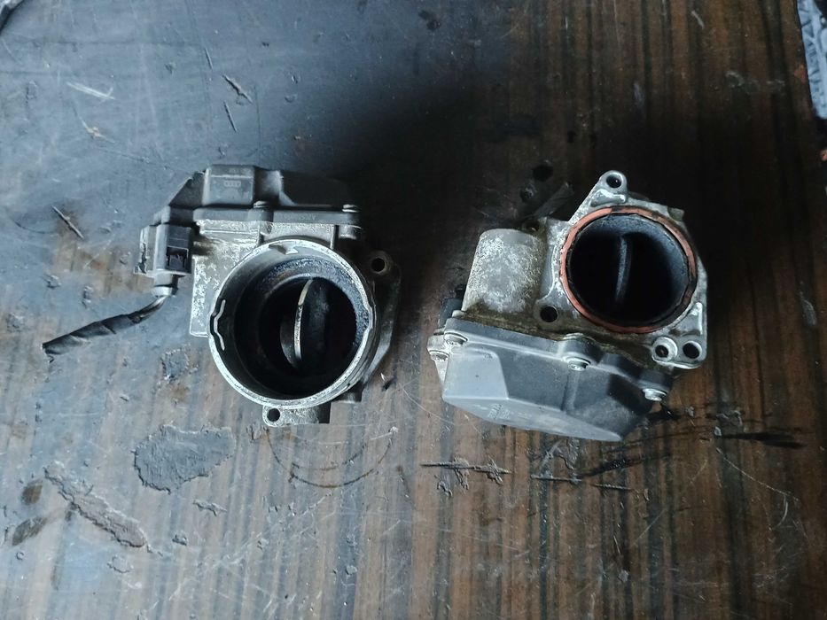 Przepustnica V100 Oryginalna VW Passat B6 2.0 TDI 140km itp Seat Skoda