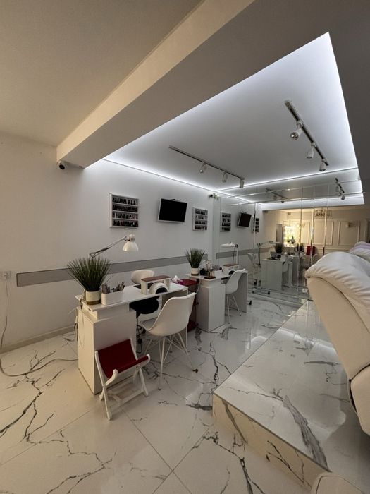 ОРЕНДА робочого місця у салоні краси! ЖК  Волошковий, Софія поруч