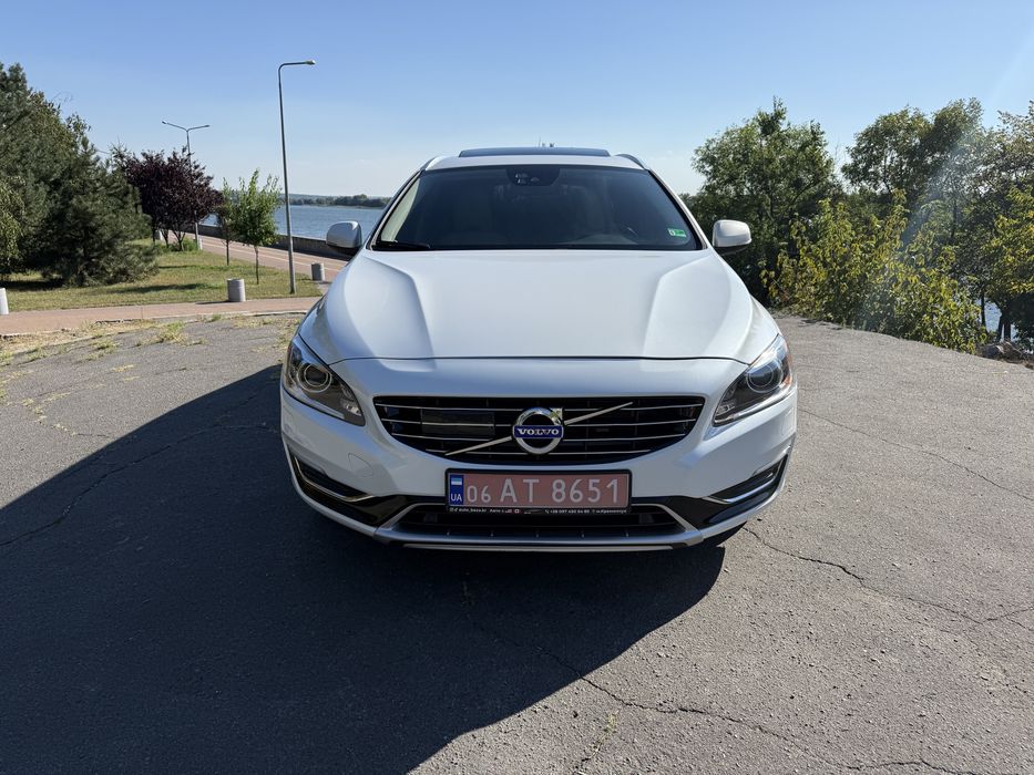 Volvo V60 T5 Platinum 2017