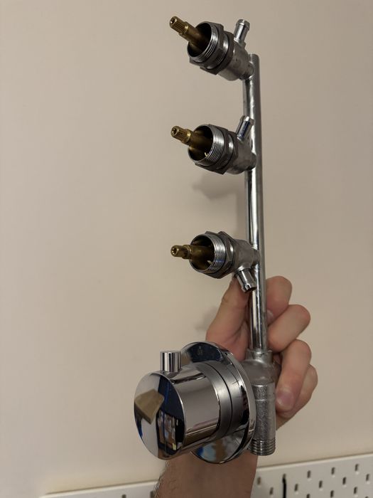 Bateria do panelu prysznicowego Kerra Tore z termostatem