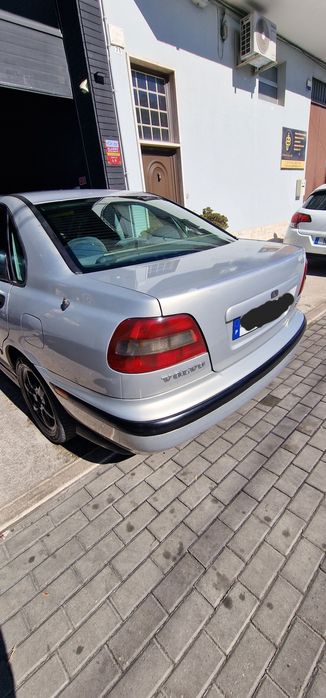 Vende se Volvo S40