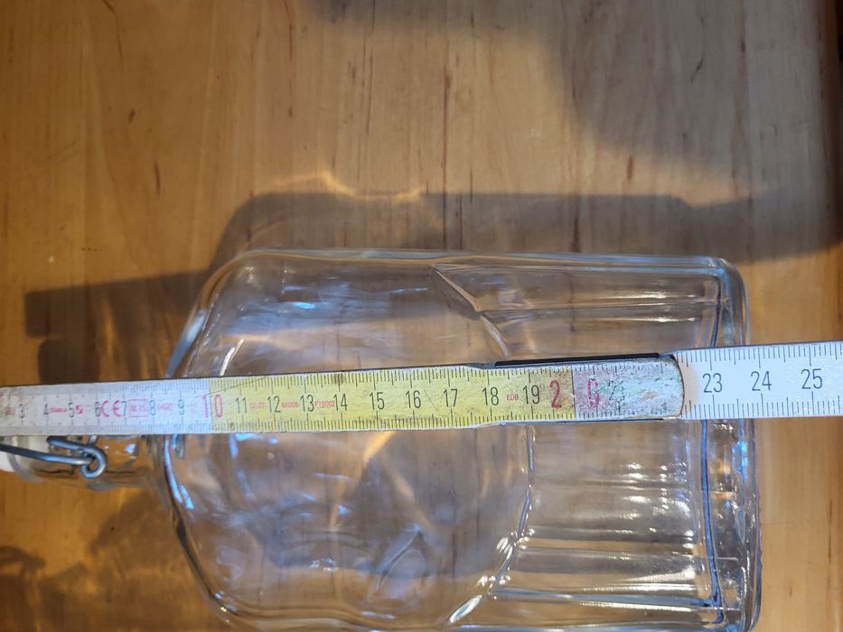 Butelki szklane zamykane 1 litr i 0.5 litra