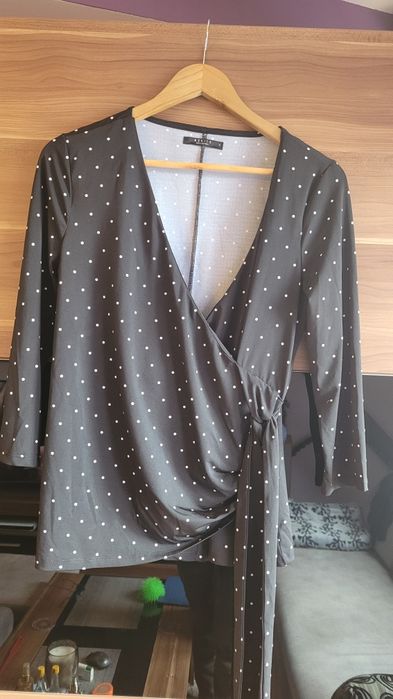 Bluzka kopertowa Mohito rozmiar M