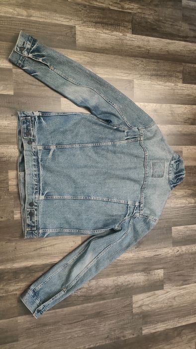 świetna jeansowa katana Levi's