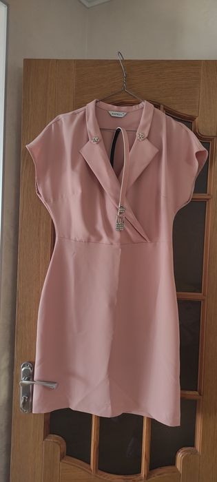 Пудрова стильна сукня