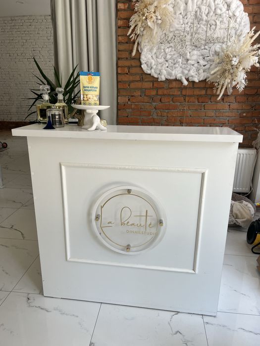 Рецепшн для салону краси