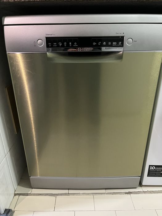 Máquina de Lavar Loiça Bosch SMS4EMI06E/30—Inox