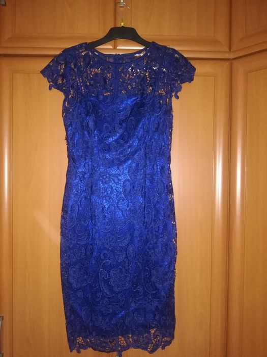 Piekna Sukienka na wesele z koronki rozmiar 36x38.