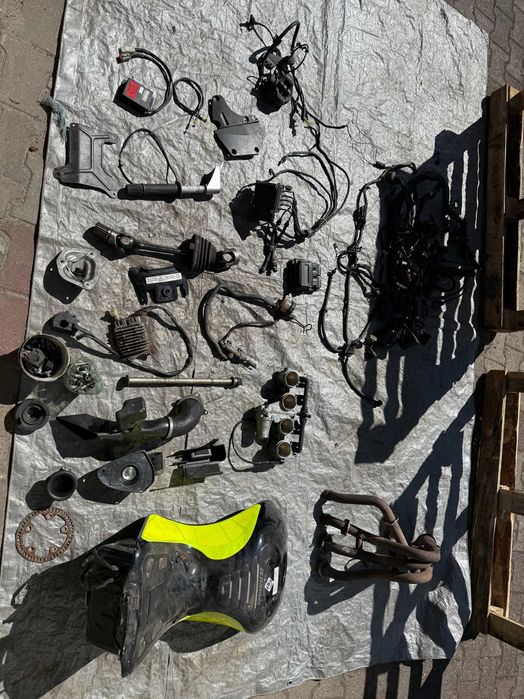 Kawasaki GTR 1400 - Zbiornik, Kolektor, Wał, Instalacja i Więcej