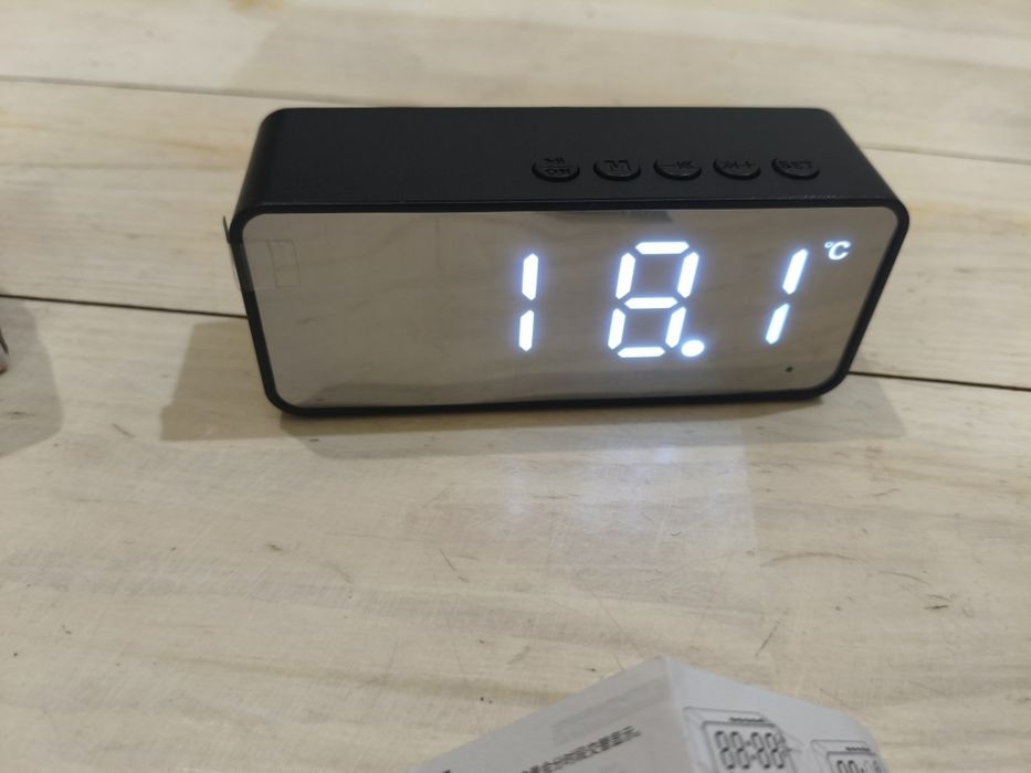 Часы Bluetooth динамик-колонка, температура, встроенный  аккумулятор