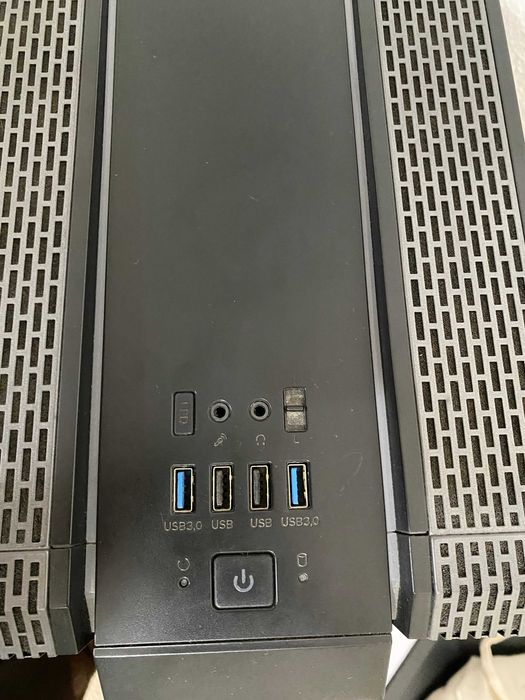 PC GAMING | Ryzen 5 2600 + GTX 1660 Ti + 16GB RAM + 740GB SSD