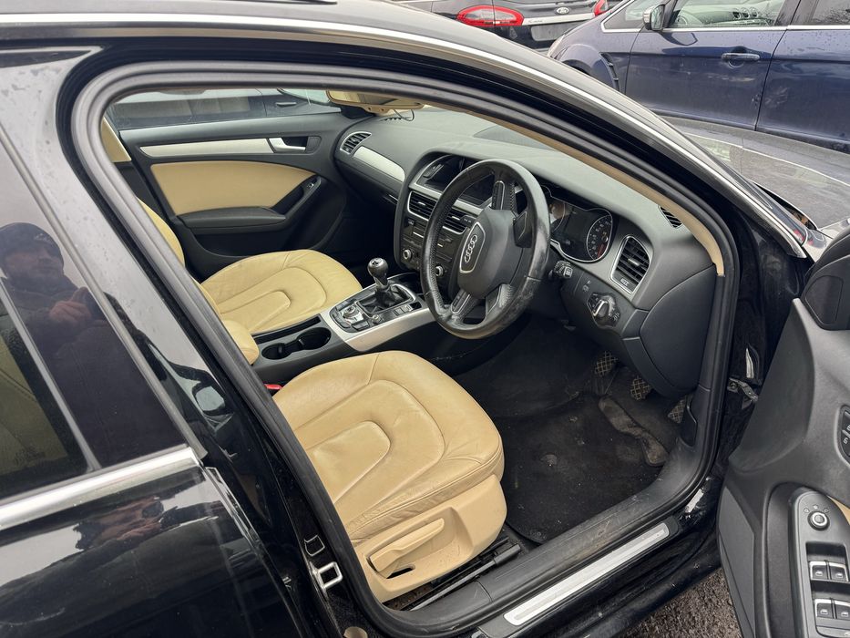 Audi A4B8 2012 R, silnik 2.0 diesel Anglik z kluczykami