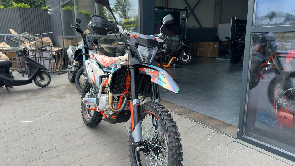 Абсолютно НОВИЙ ендуро мотоцикл EXDRIVE HYPER 300 (21/18) 35 к.с.