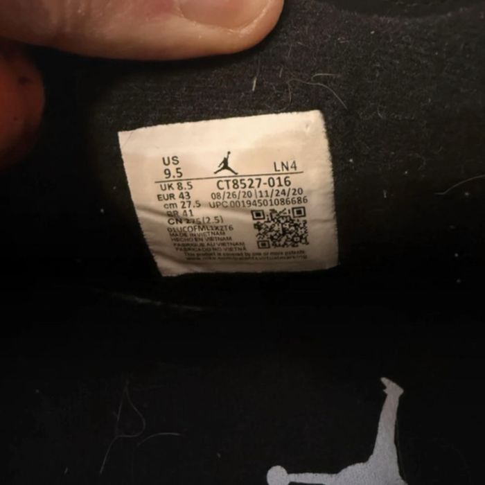 Buty/Sneakers Jordan 4 Red Thunder