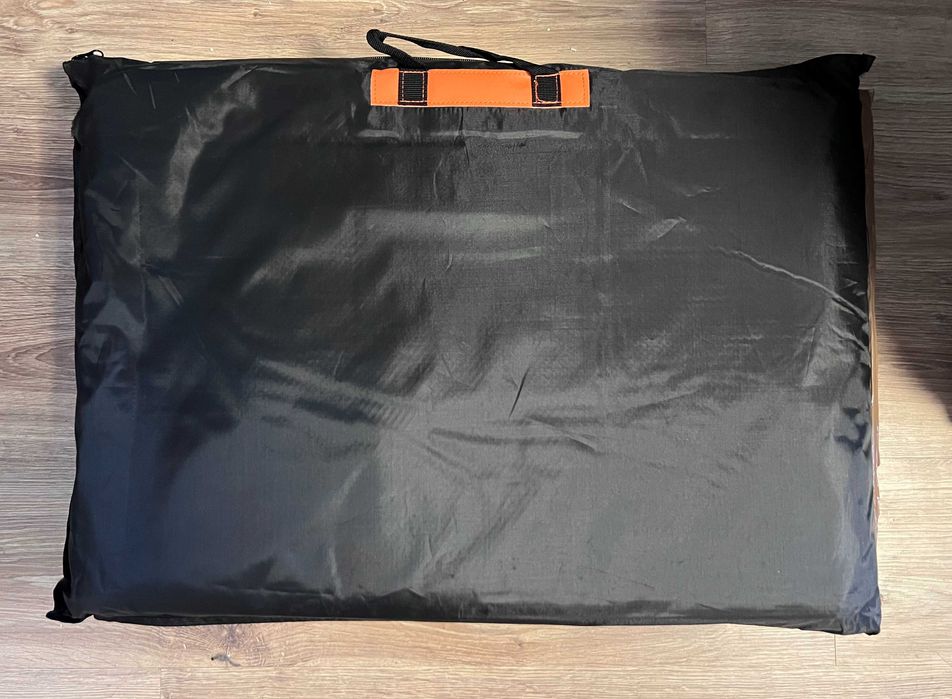 Pokrowiec samochodowy Crossarctic dla psa – wodoodporny i składany