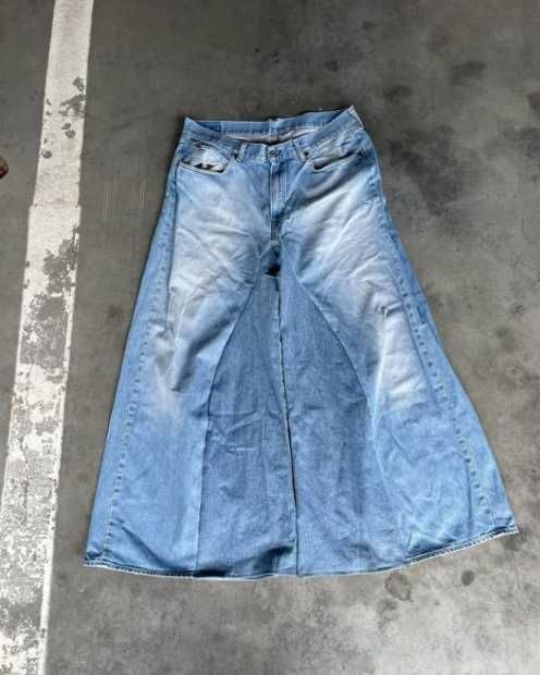 vetements type oversize pants