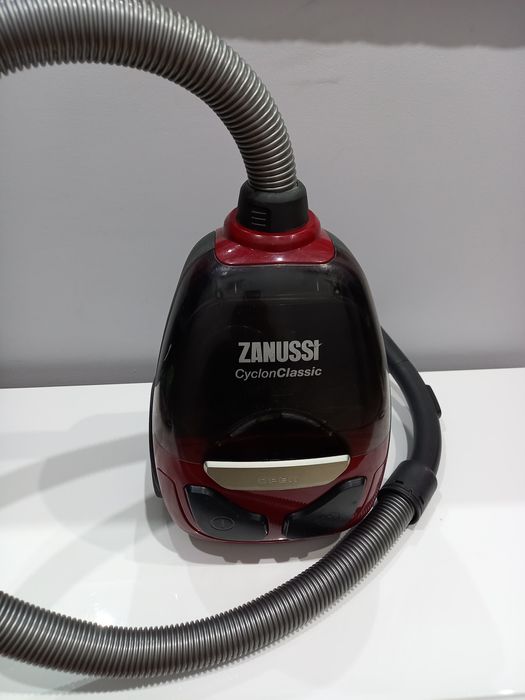 Odkurzacz Zanussi 700W