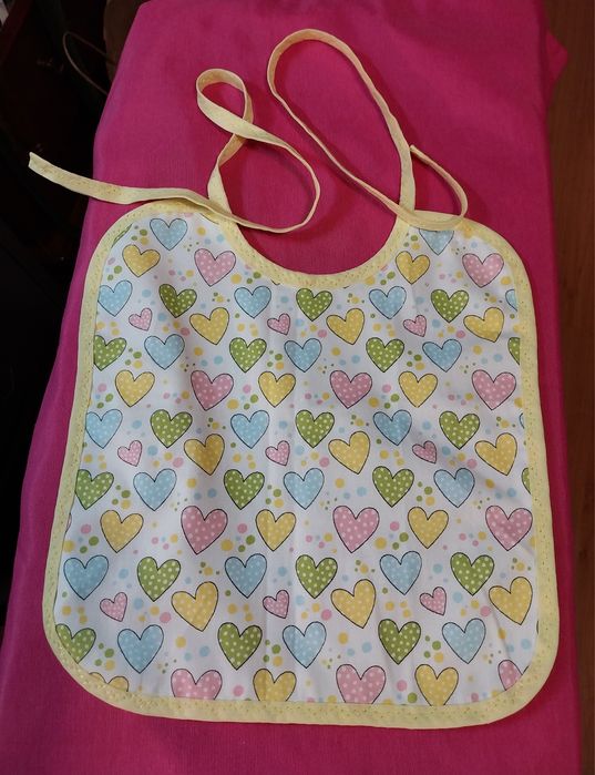 Baby Bibs in Various Patterns431065826151649285