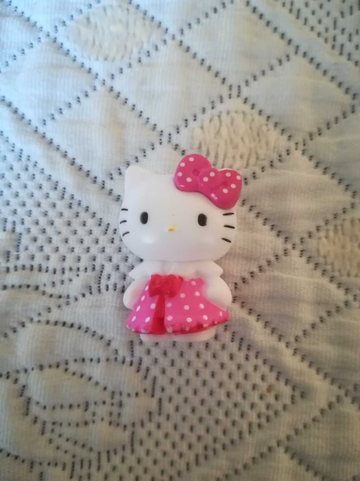 Bonecos Pequenos Hello Kitty (8 unidades) - 1 euro cada
