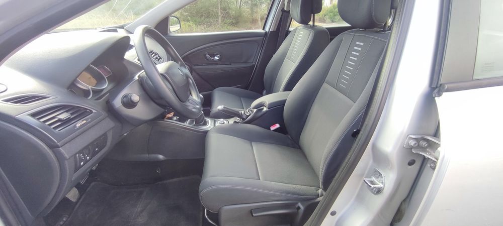 Renault Megane  1.5 DCI Garantia  Lux Dynamic 119€ Mês