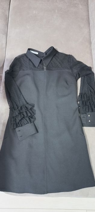 Чорна вечірня сукня