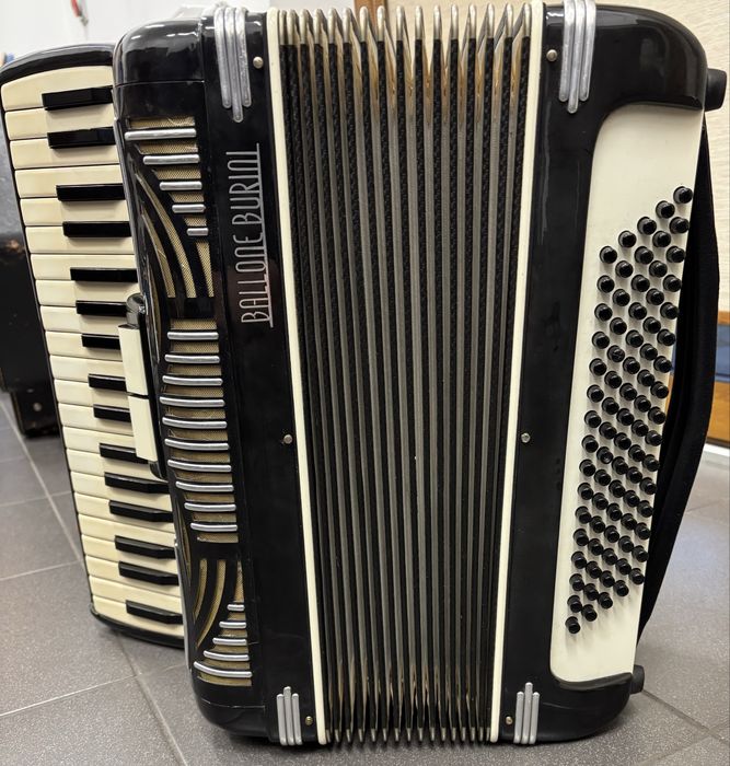 Akordeon Ballone Burini 80 basów