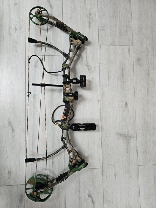 Sprzedam łuk bloczkowy myśliwski Bear Archery Truth 2