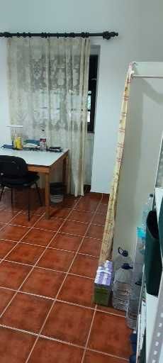 Quarto com ótimas condições