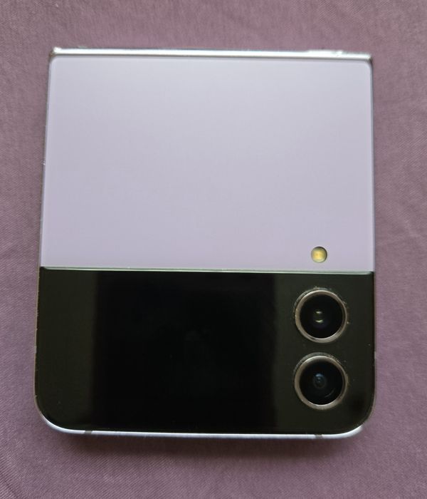 Samsung Z Flip 4