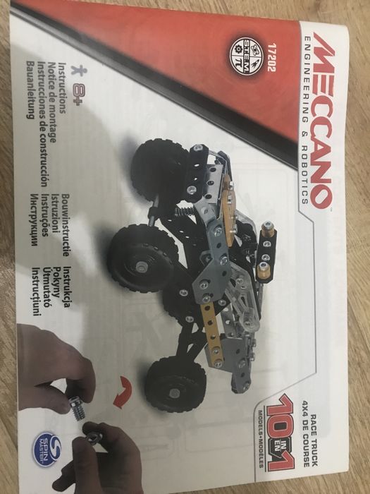 Klocki konstrukcyjne metalowe Meccano Race Track 4x4
