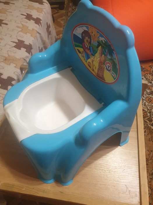 Продам детский горшок